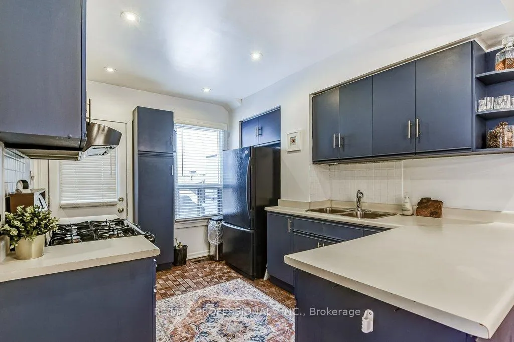 Photo 9 of 269 Lumsden Avenue, Toronto, Woodbine-Lumsden — HOMEH