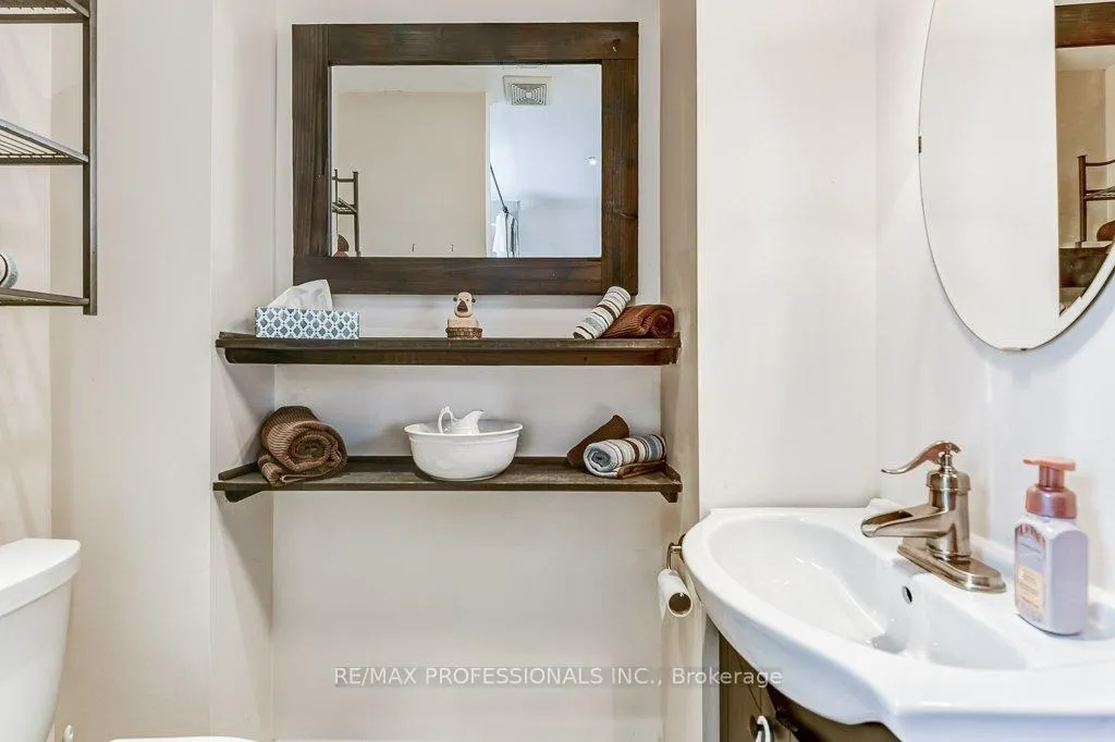 Photo 13 of 269 Lumsden Avenue, Toronto, Woodbine-Lumsden — HOMEH