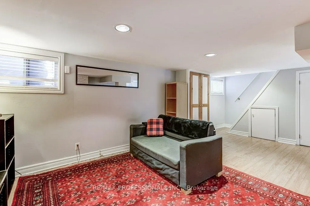 Photo 19 of 269 Lumsden Avenue, Toronto, Woodbine-Lumsden — HOMEH