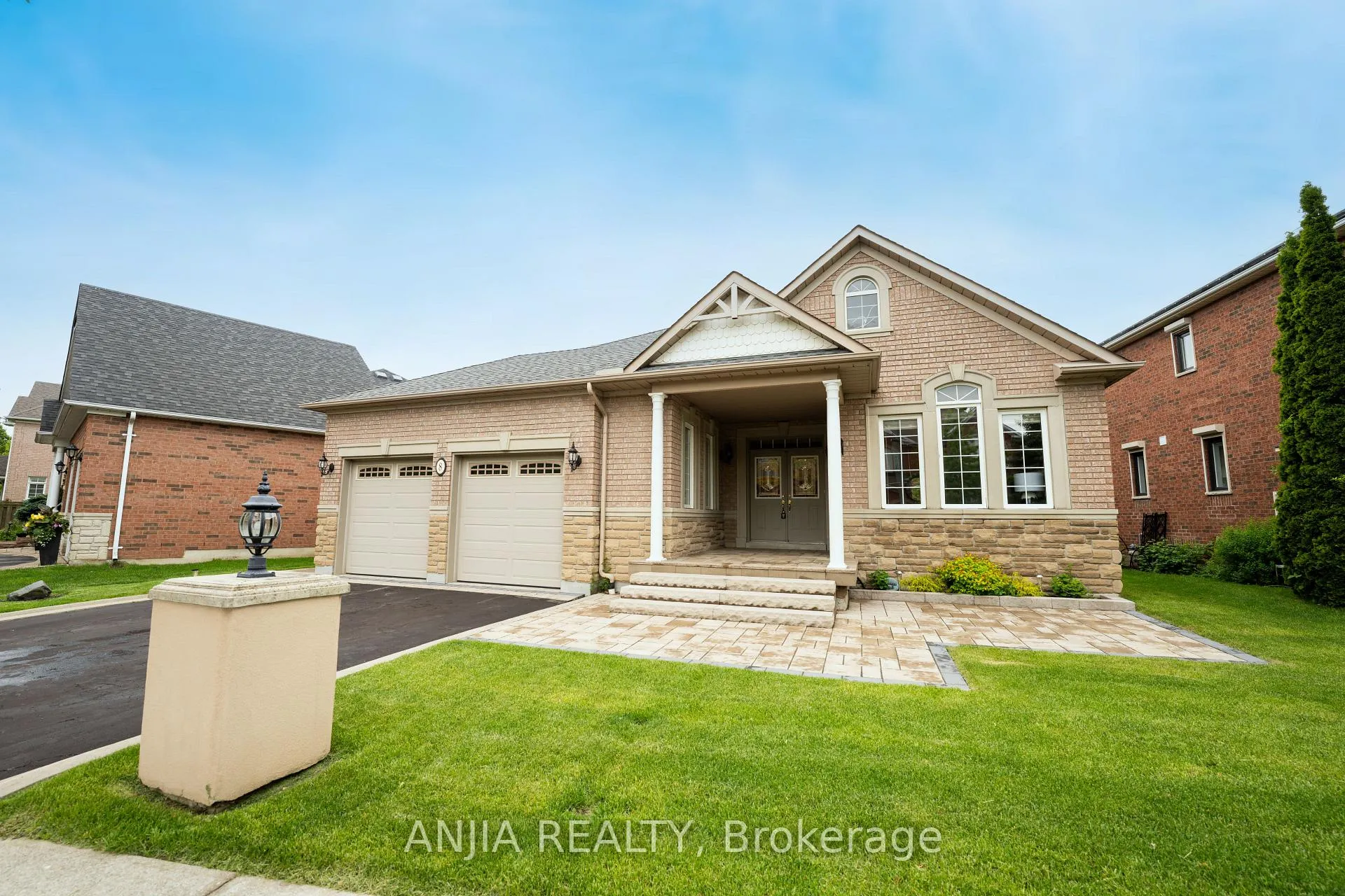 Photo 1 of 8 Cottontail Avenue, Markham, Legacy — HOMEH