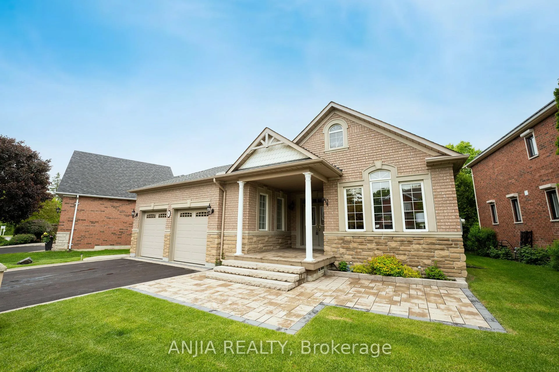 Photo 2 of 8 Cottontail Avenue, Markham, Legacy — HOMEH