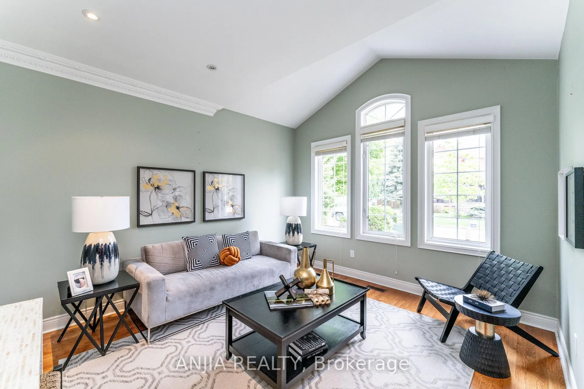Photo 4 of 8 Cottontail Avenue, Markham, Legacy — HOMEH