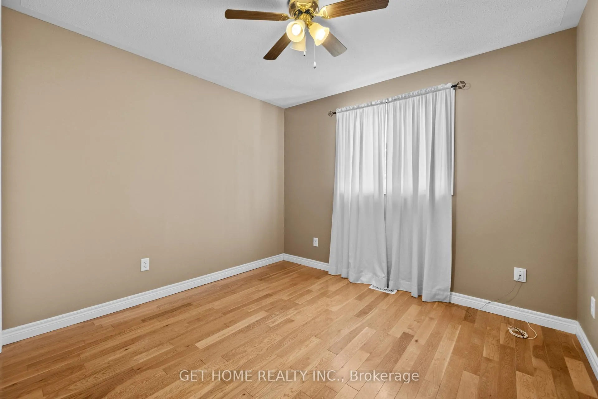 Photo 21 of 7 Donna Drive, Haldimand — HOMEH