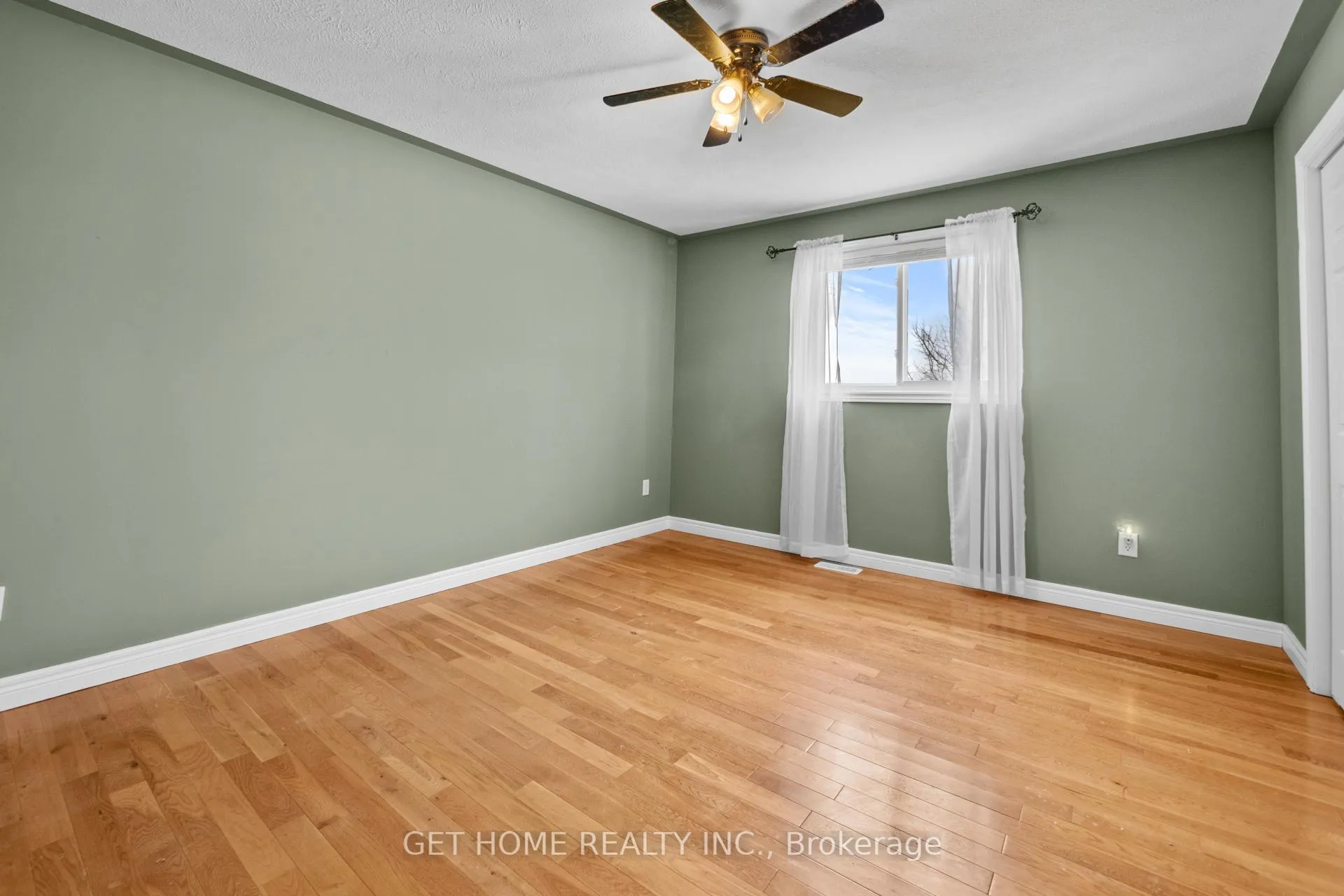 Photo 22 of 7 Donna Drive, Haldimand — HOMEH