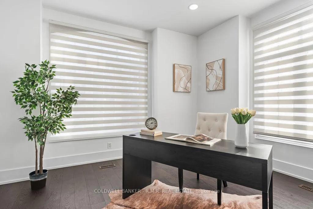Photo 6 of 8 Valley Vista Drive, Vaughan, Patterson — HOMEH