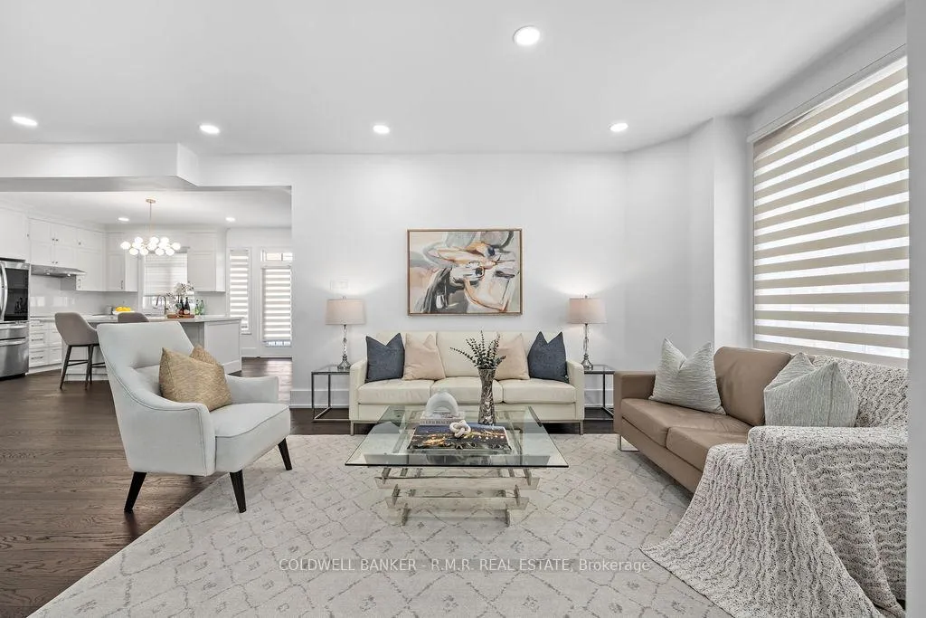 Photo 10 of 8 Valley Vista Drive, Vaughan, Patterson — HOMEH