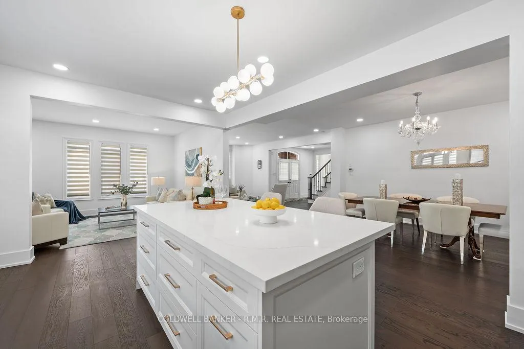 Photo 15 of 8 Valley Vista Drive, Vaughan, Patterson — HOMEH