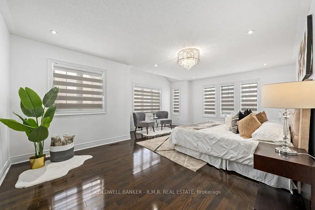 Photo 20 of 8 Valley Vista Drive, Vaughan, Patterson — HOMEH