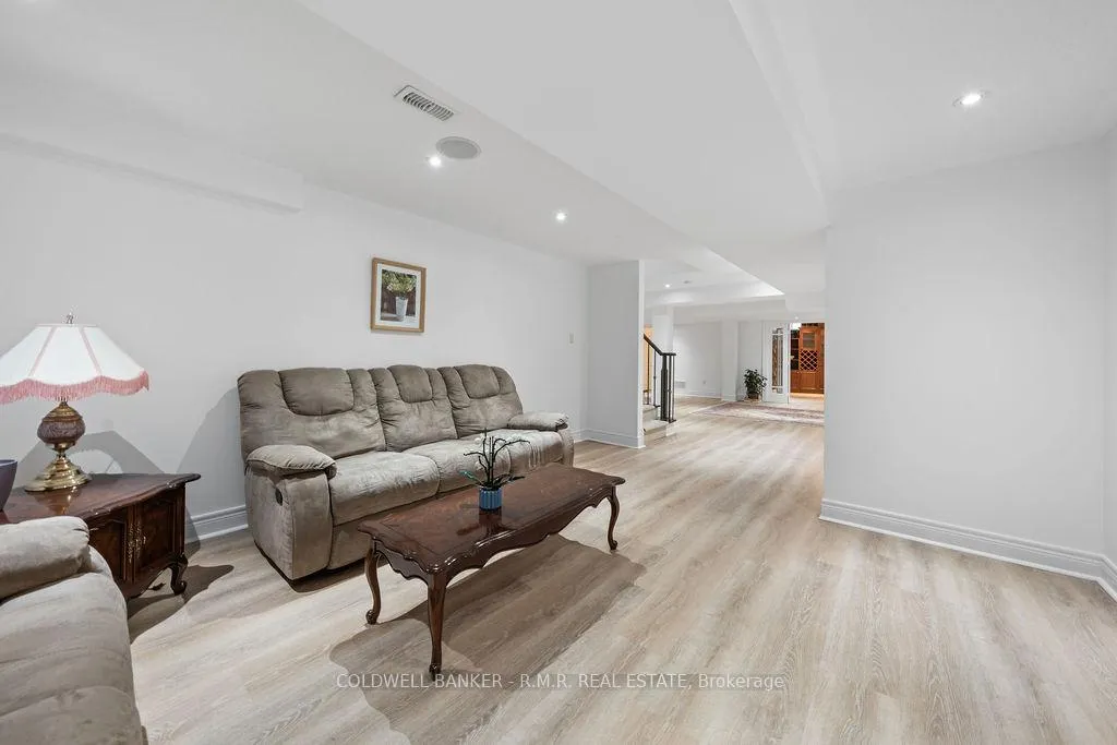 Photo 38 of 8 Valley Vista Drive, Vaughan, Patterson — HOMEH