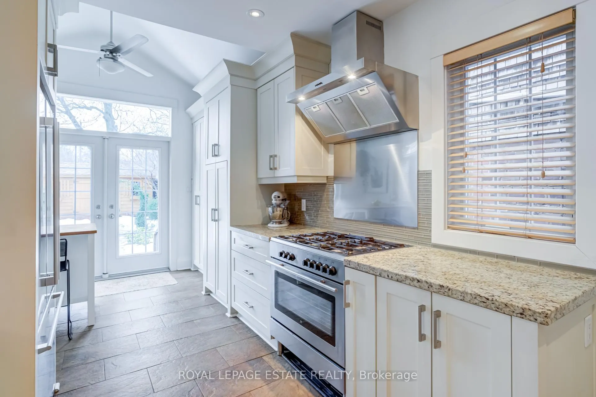 Photo 15 of 33 Ladykirk Avenue, Toronto, Woodbine Corridor — HOMEH