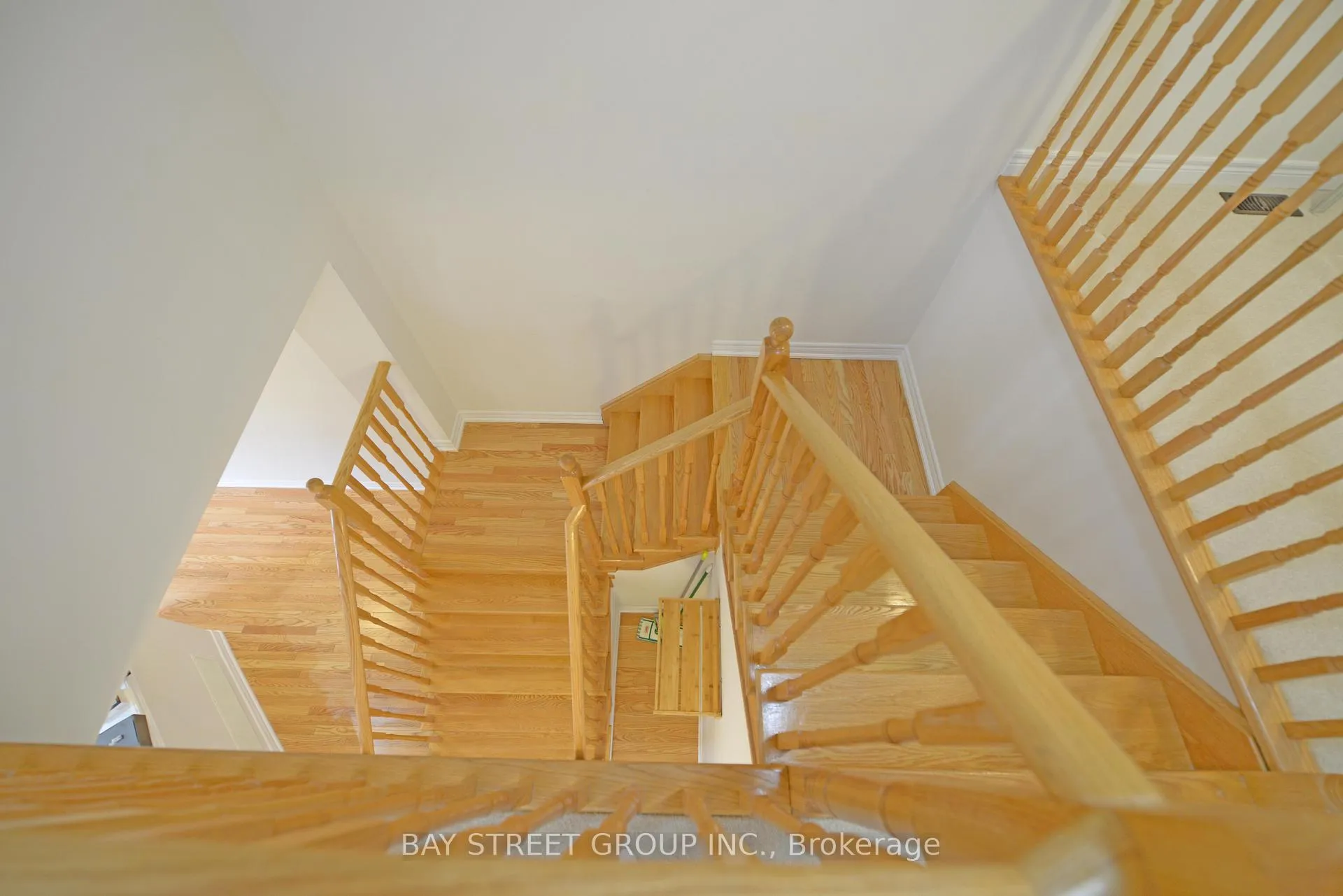 Photo 8 of 14 Begonia Street, Markham, Wismer — HOMEH