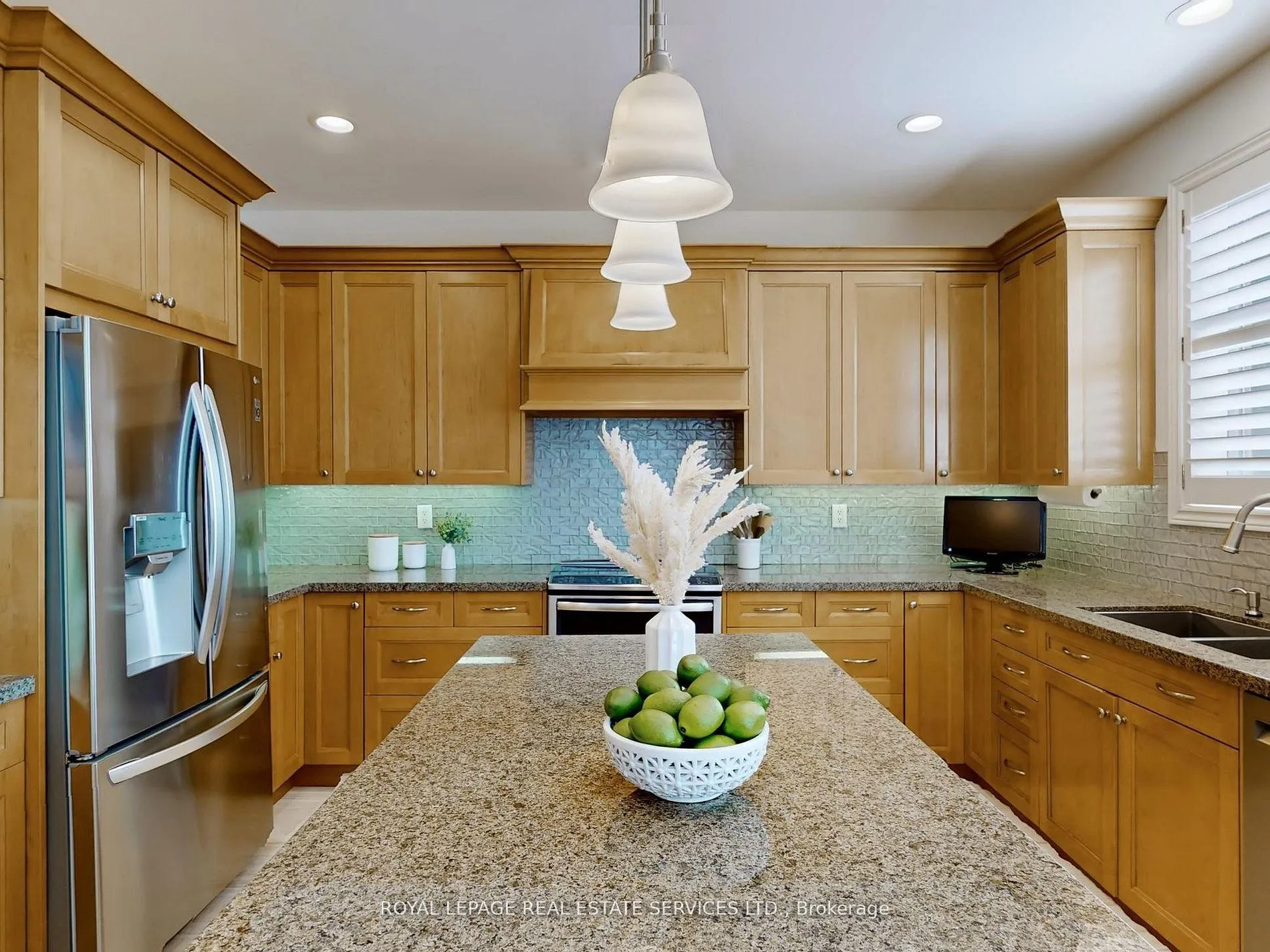Photo 18 of 26 Langtry Place, Vaughan, Uplands — HOMEH