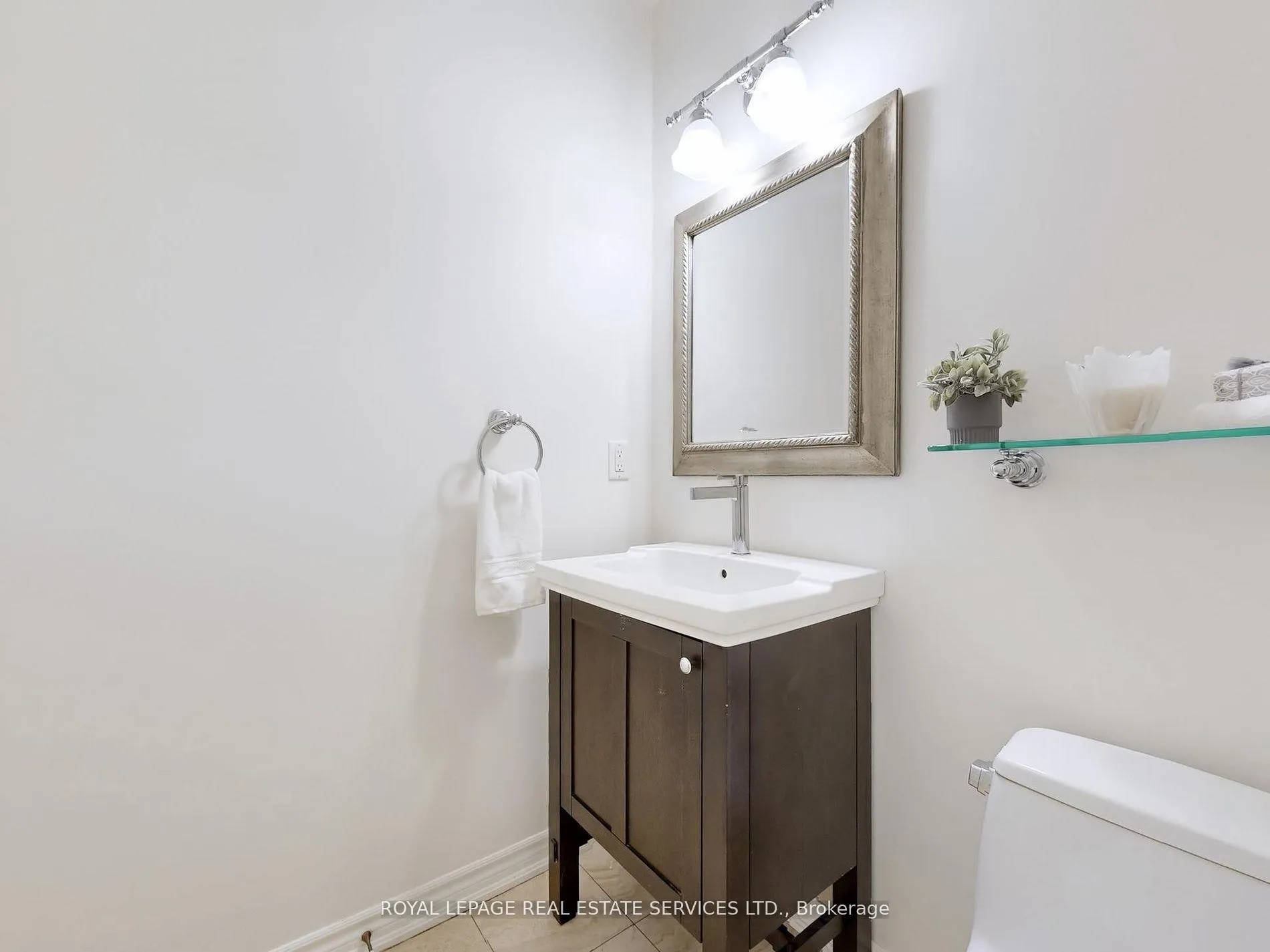 Photo 20 of 26 Langtry Place, Vaughan, Uplands — HOMEH