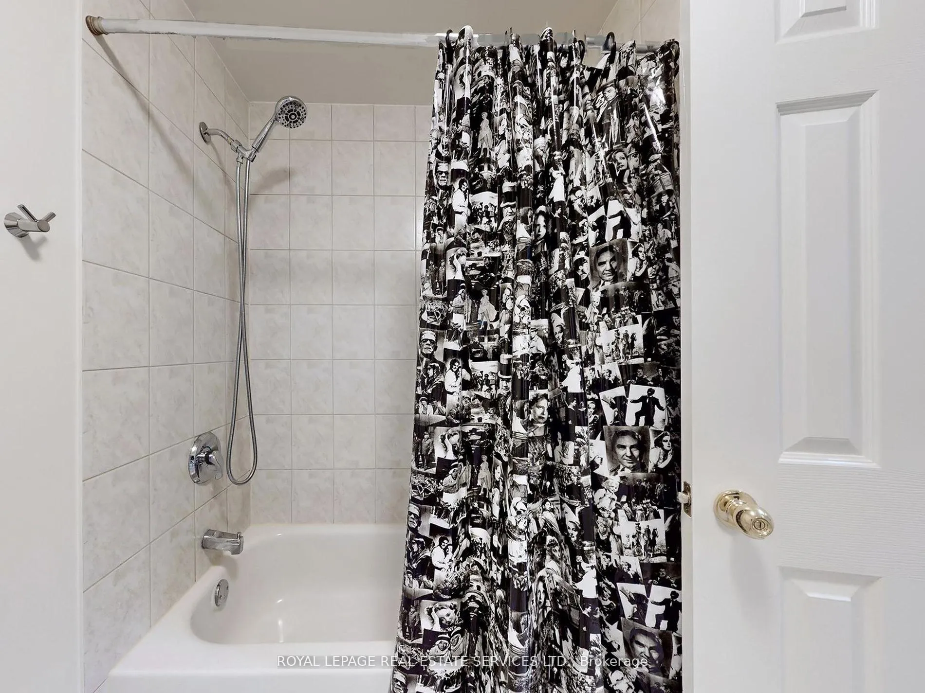 Photo 41 of 26 Langtry Place, Vaughan, Uplands — HOMEH