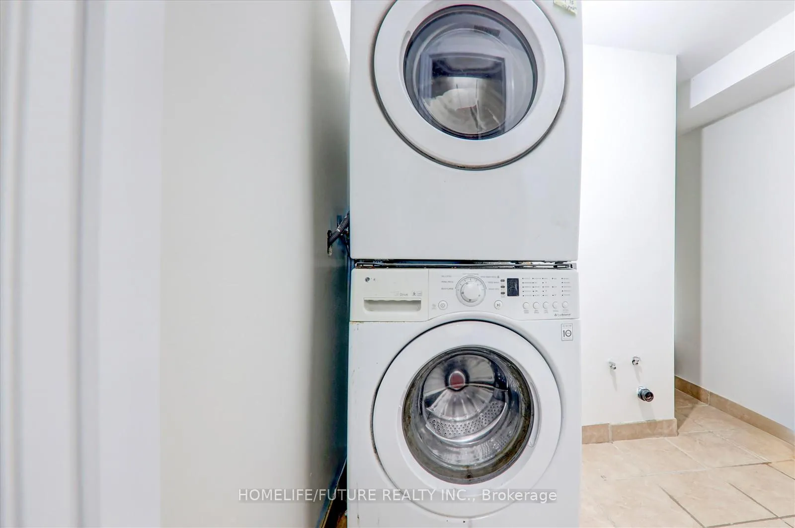 Photo 26 of 143 Mary Pearson Drive, Markham, Middlefield — HOMEH