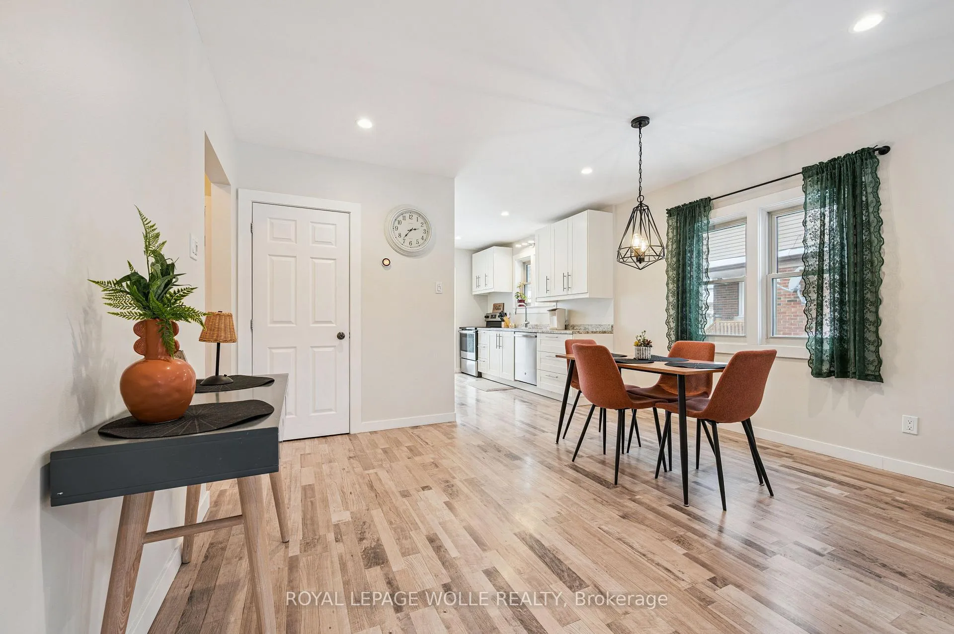 Photo 9 of 131 Mill Street, Kitchener — HOMEH
