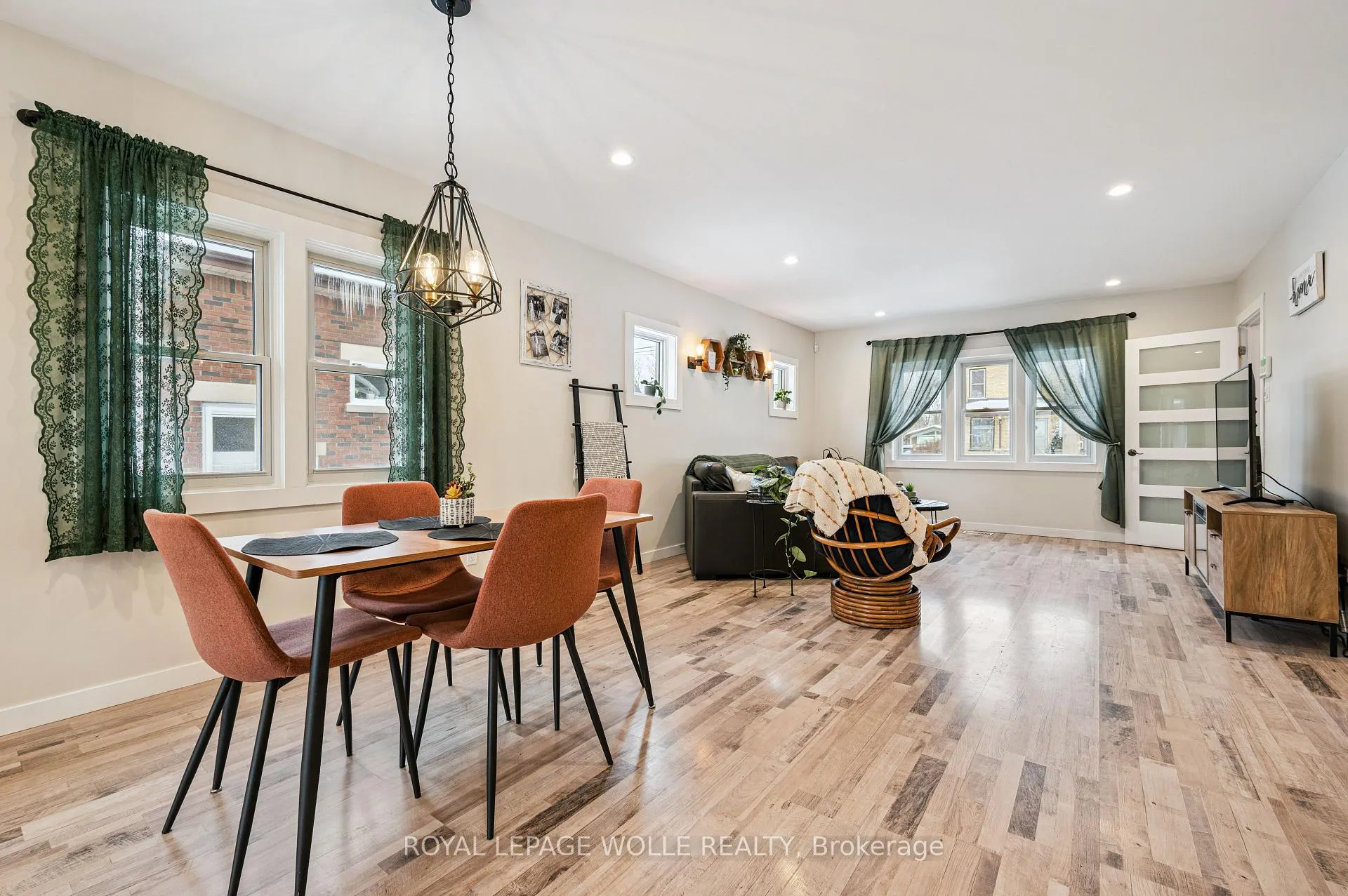 Photo 11 of 131 Mill Street, Kitchener — HOMEH
