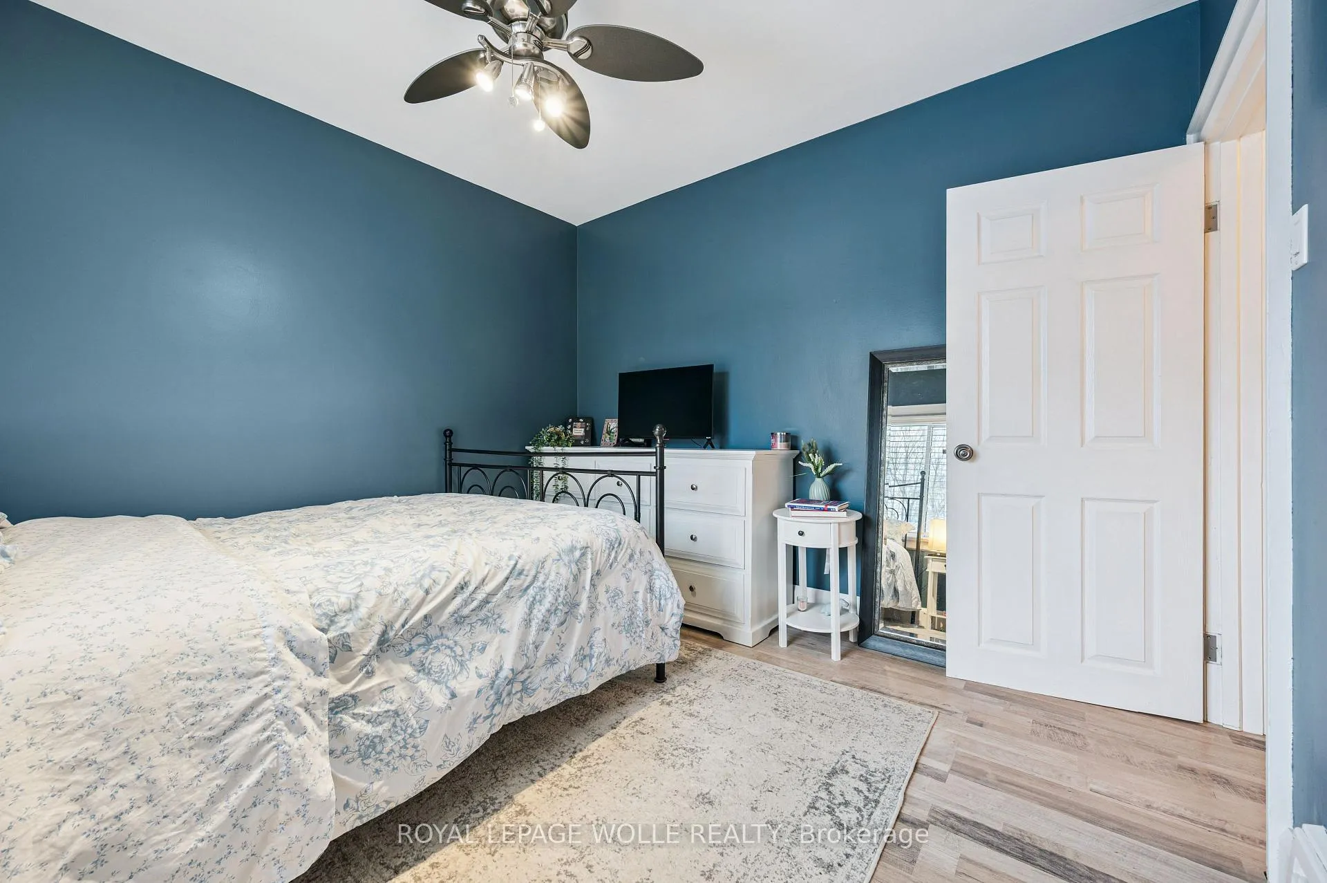 Photo 18 of 131 Mill Street, Kitchener — HOMEH