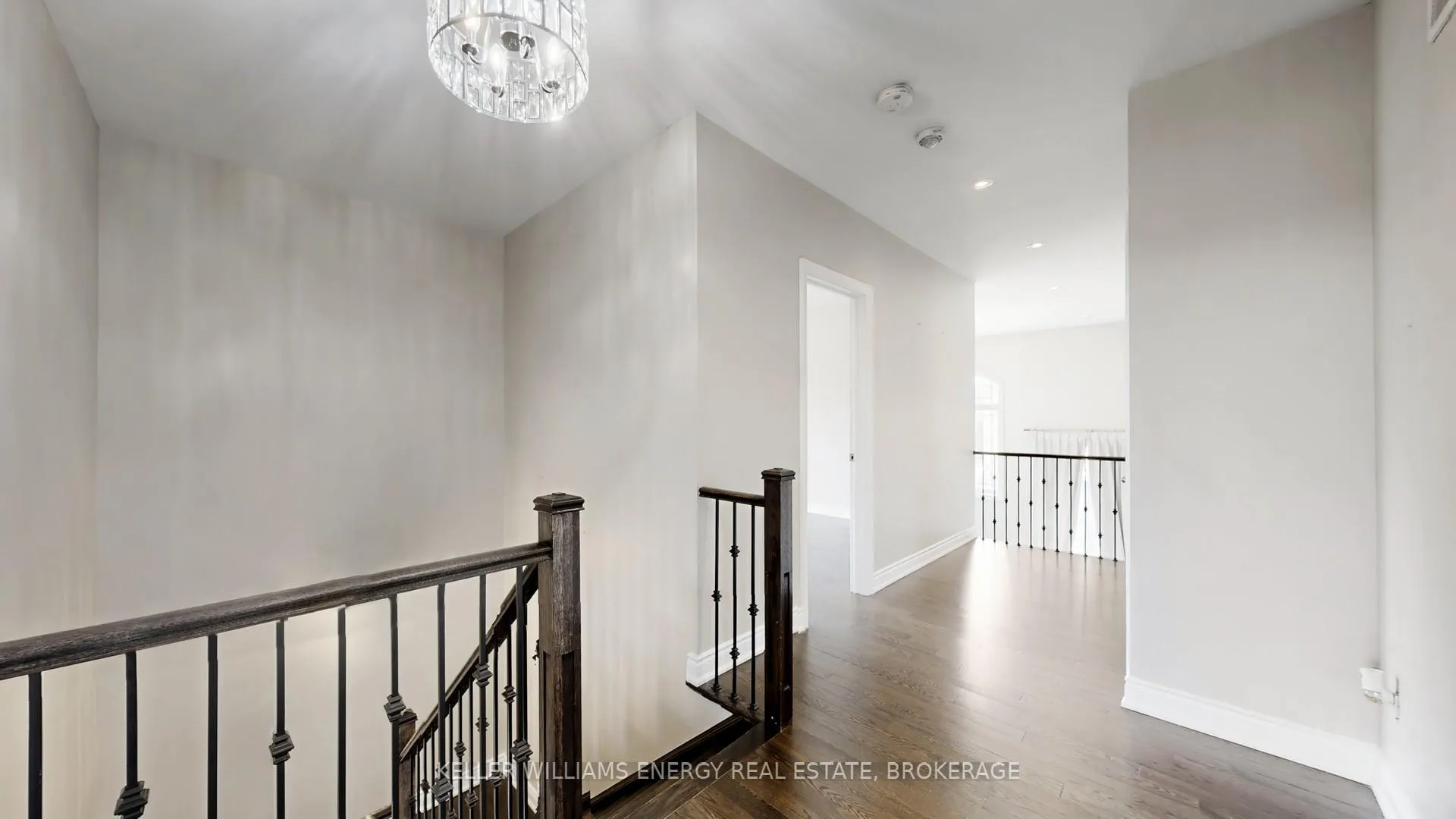 Photo 20 of 125 Chesney Crescent, Vaughan, Kleinburg — HOMEH