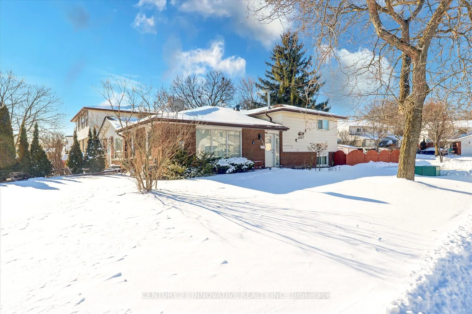 Front of 715 Greenoch Court