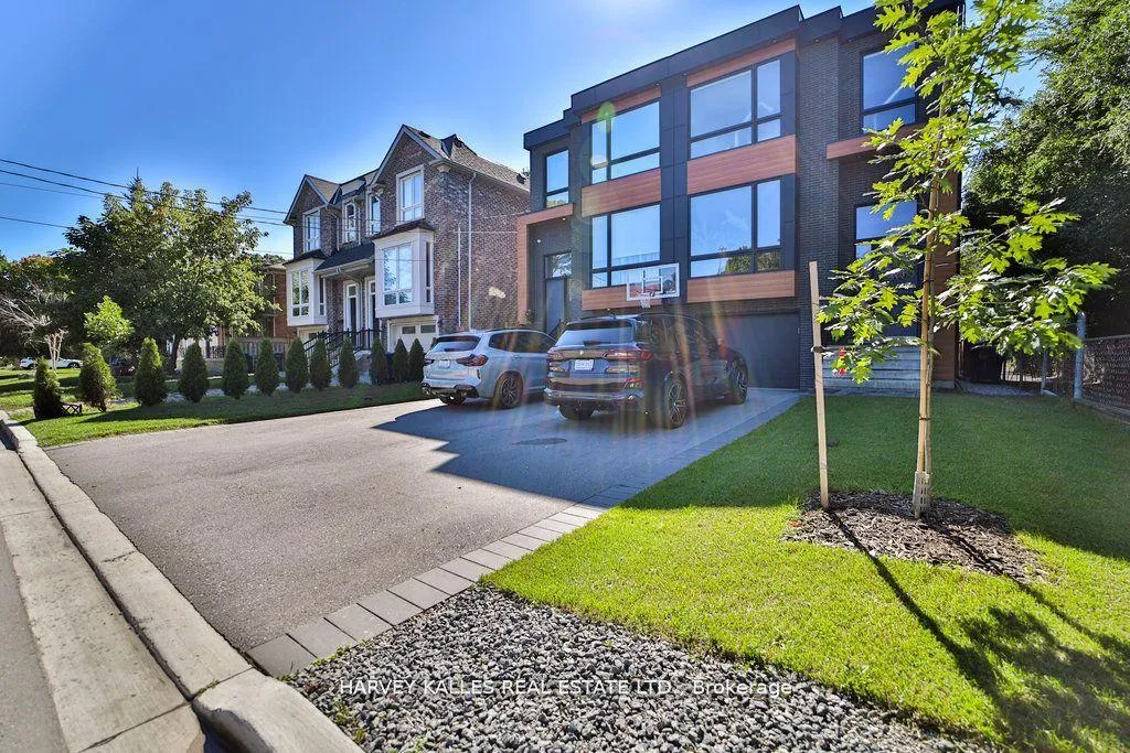 Photo 36 of 39 Marquette Avenue, Toronto, Englemount-Lawrence — HOMEH