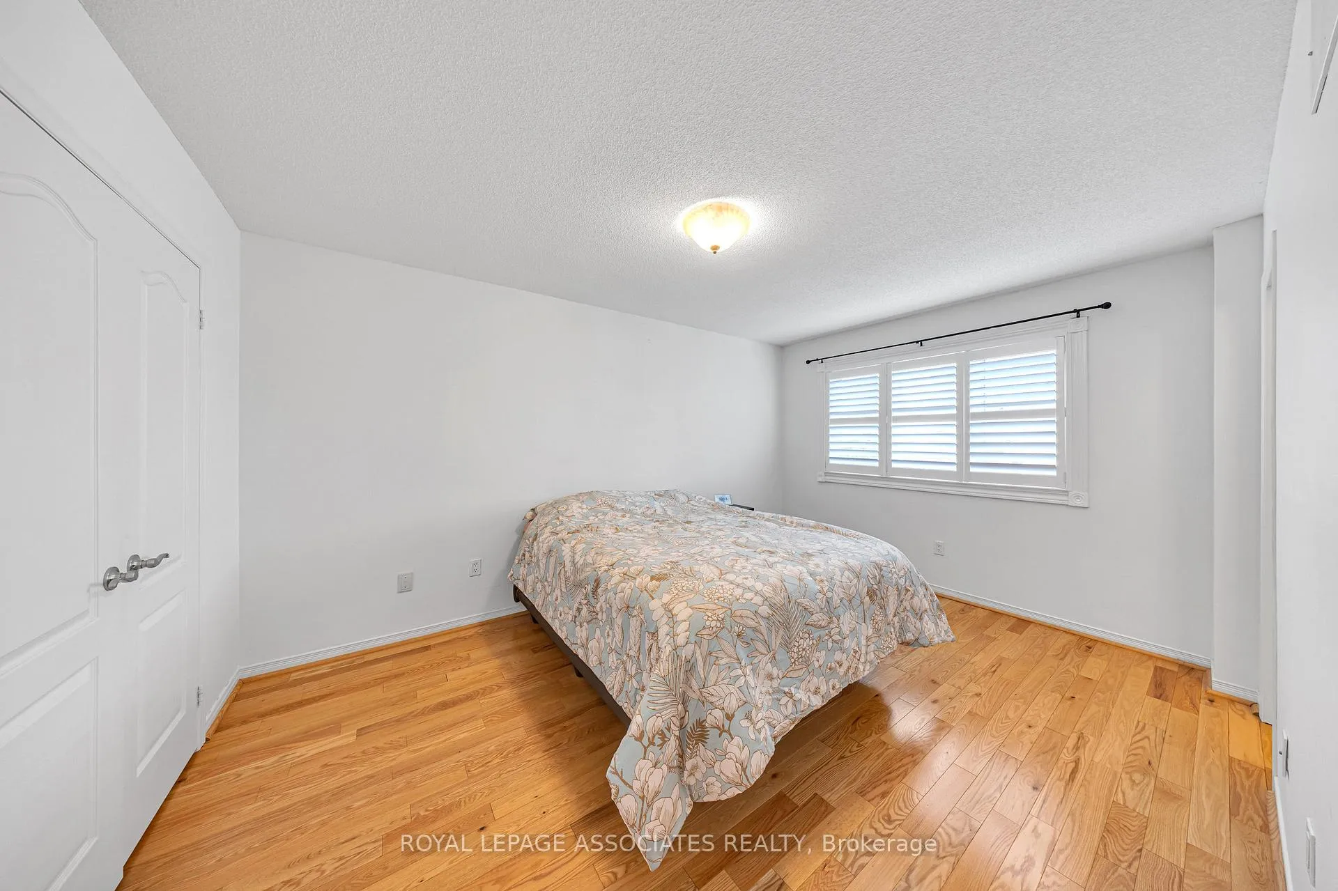 Photo 22 of 183 Elena Crescent, Vaughan, Maple — HOMEH