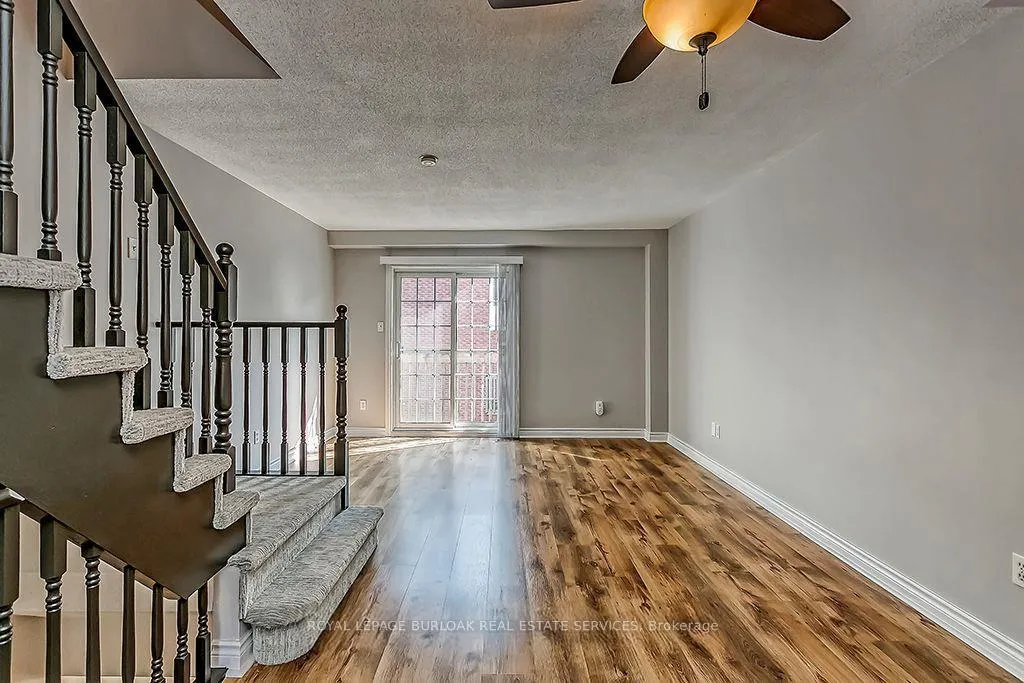 Photo 11 of Unit 13, 3480 Upper Middle Road, Burlington, Palmer — HOMEH