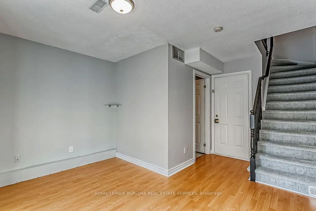 Photo 20 of Unit 13, 3480 Upper Middle Road, Burlington, Palmer — HOMEH