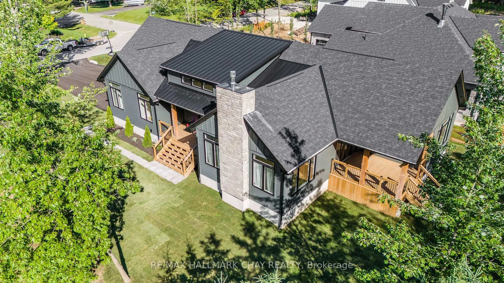Photo 1 of 21 Heatherwood Drive, Springwater, Midhurst — HOMEH