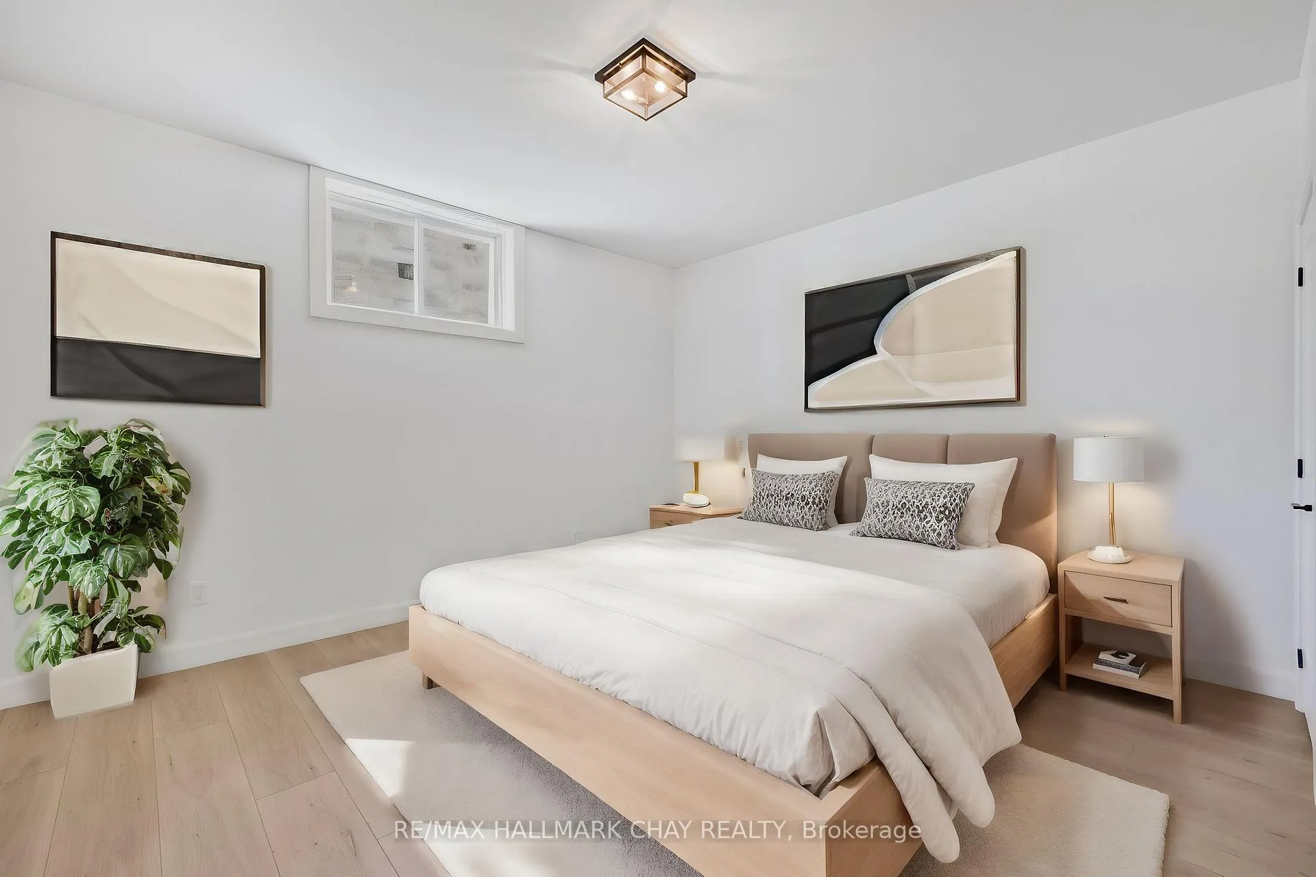 Photo 36 of 21 Heatherwood Drive, Springwater, Midhurst — HOMEH