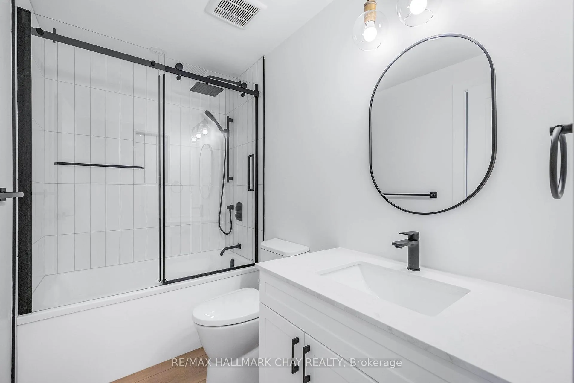 Photo 37 of 21 Heatherwood Drive, Springwater, Midhurst — HOMEH
