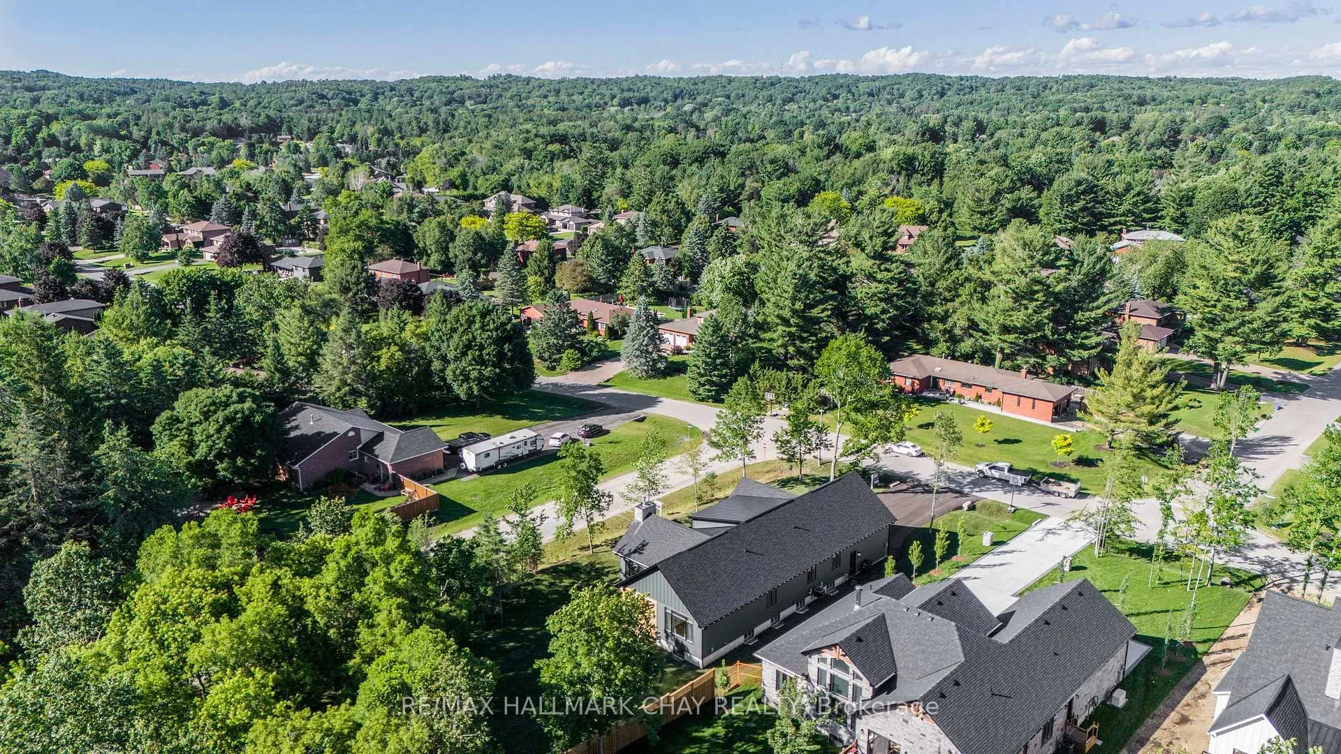 Photo 38 of 21 Heatherwood Drive, Springwater, Midhurst — HOMEH