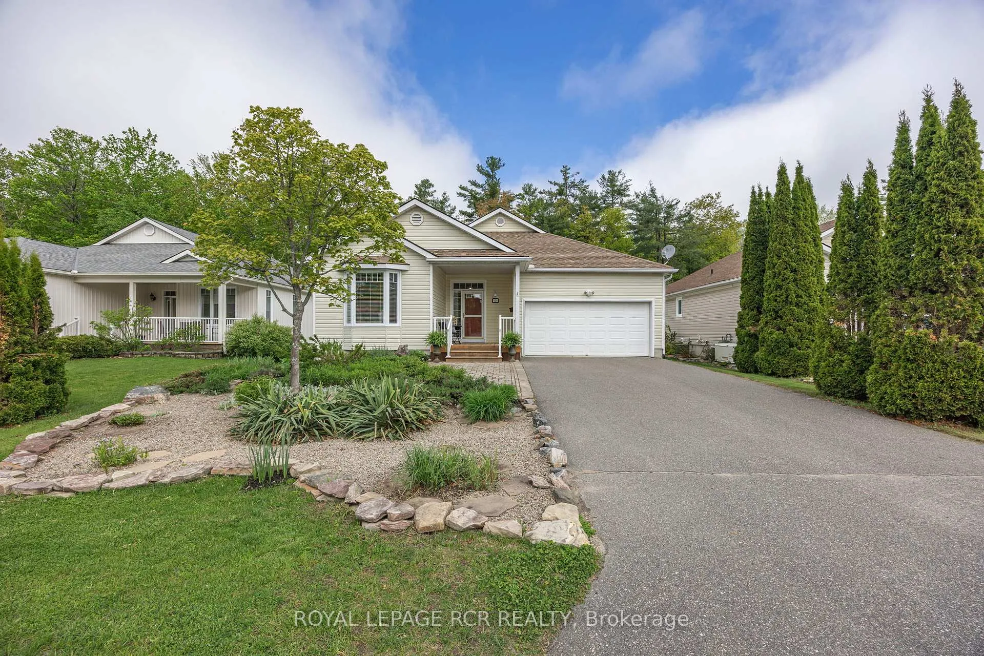Photo 2 of 150 Hedgewood Lane, Gravenhurst, Muskoka (S) — HOMEH