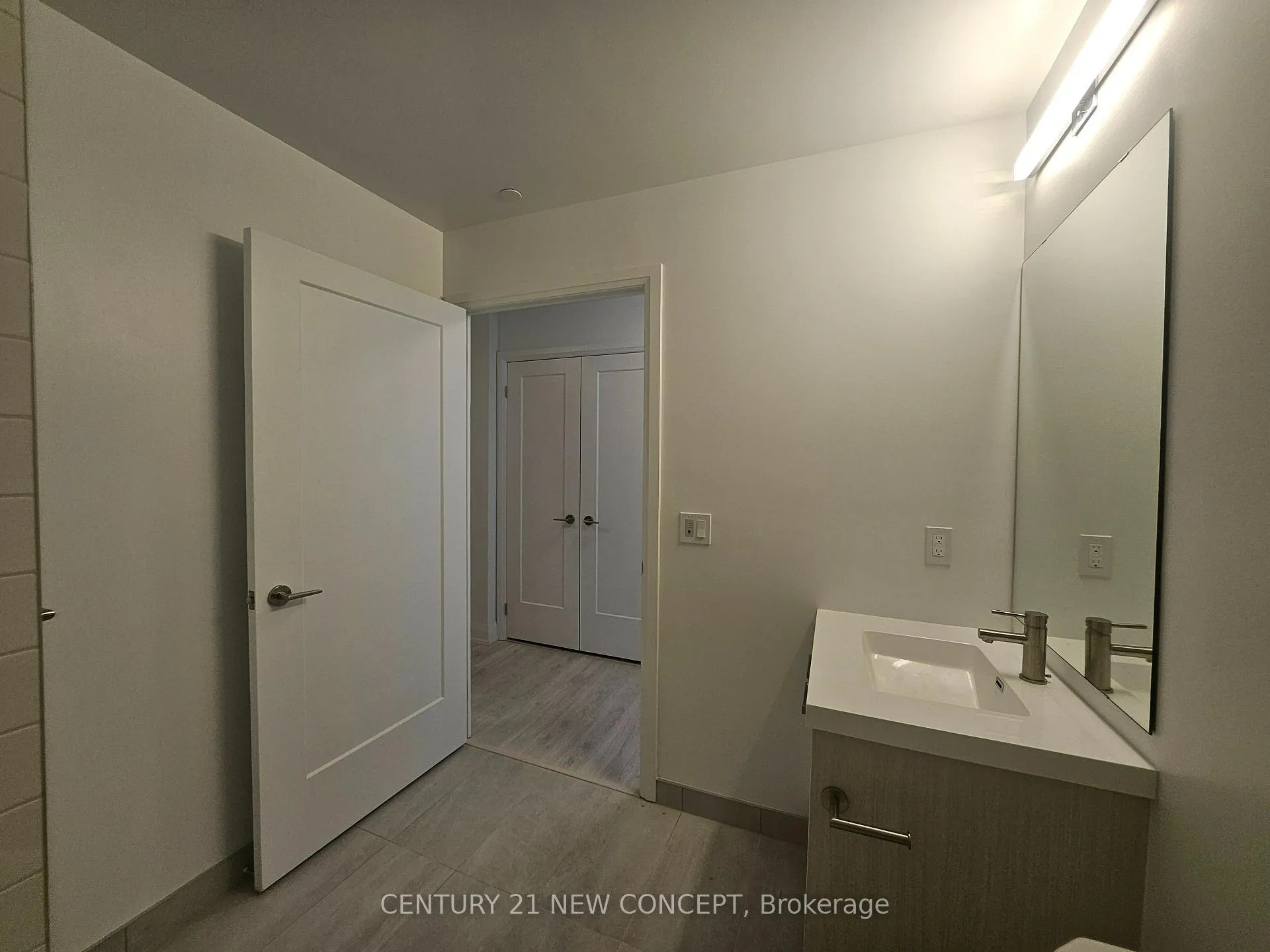 Photo 7 of Unit 1507, 20 Soudan Avenue, Toronto, Mount Pleasant West — HOMEH