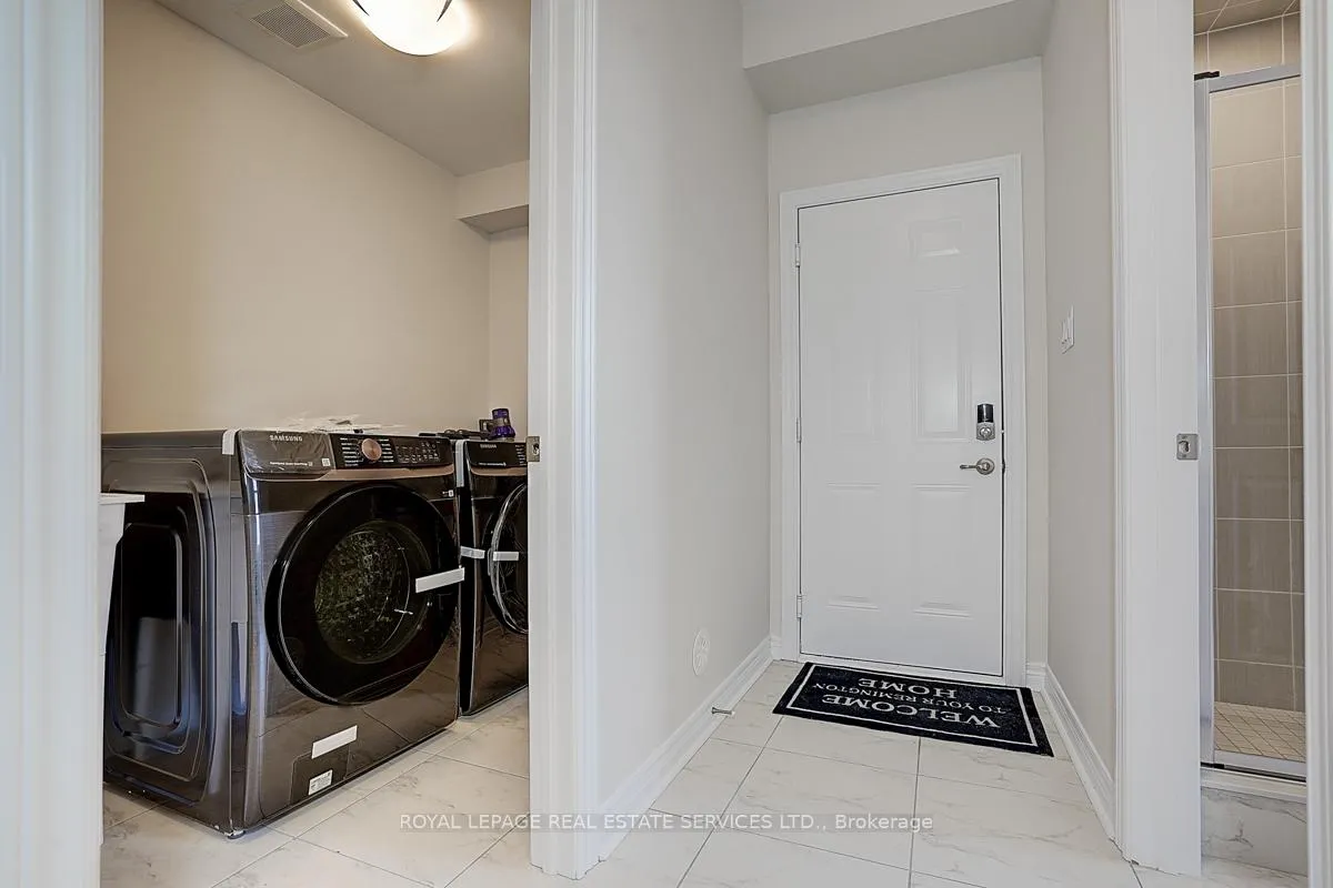 Photo 12 of 1 Mumbai Avenue, Markham, Middlefield — HOMEH