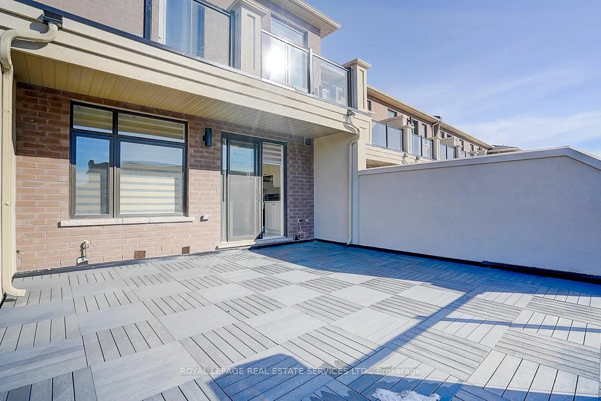 Photo 19 of 1 Mumbai Avenue, Markham, Middlefield — HOMEH