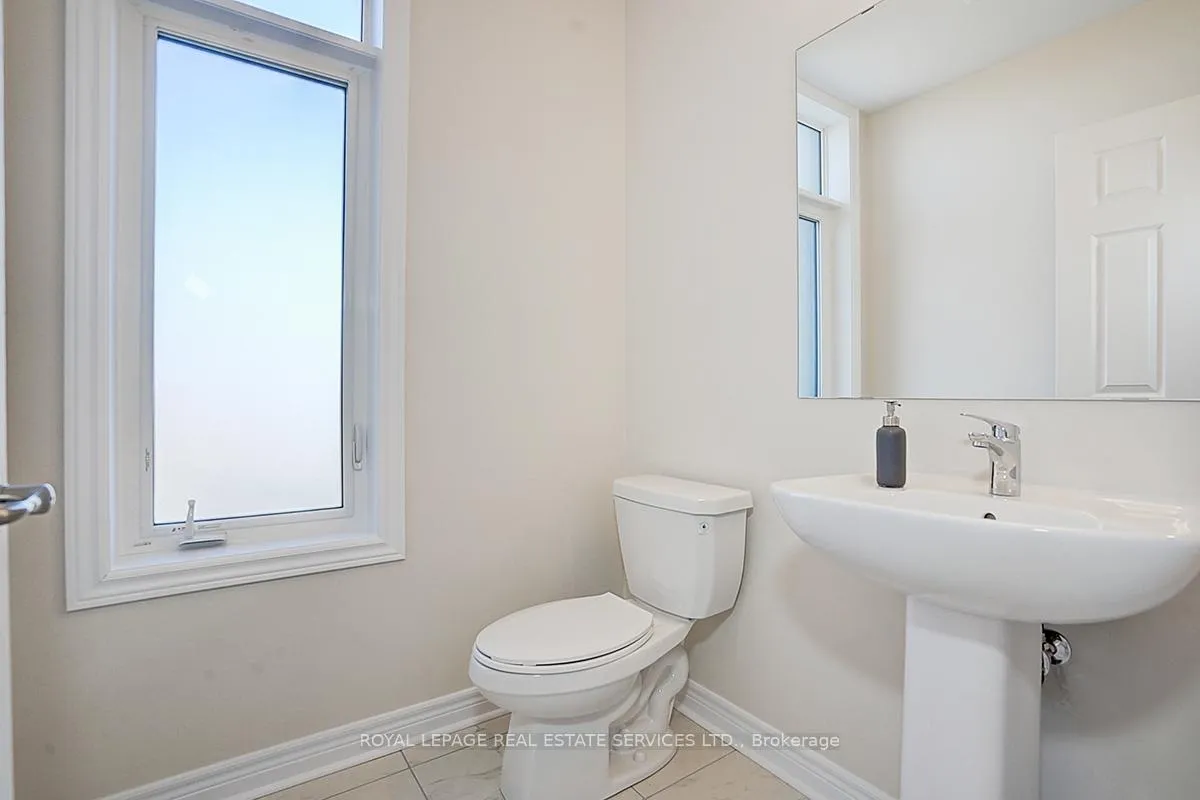 Photo 21 of 1 Mumbai Avenue, Markham, Middlefield — HOMEH