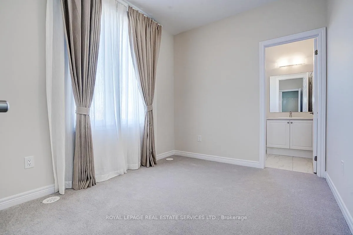 Photo 35 of 1 Mumbai Avenue, Markham, Middlefield — HOMEH
