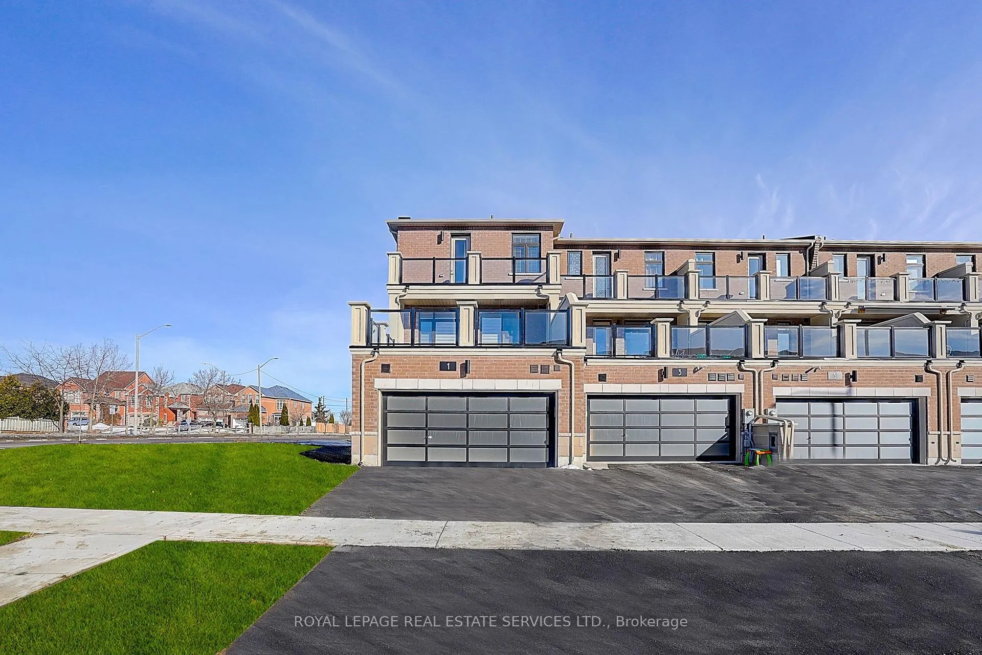 Photo 37 of 1 Mumbai Avenue, Markham, Middlefield — HOMEH