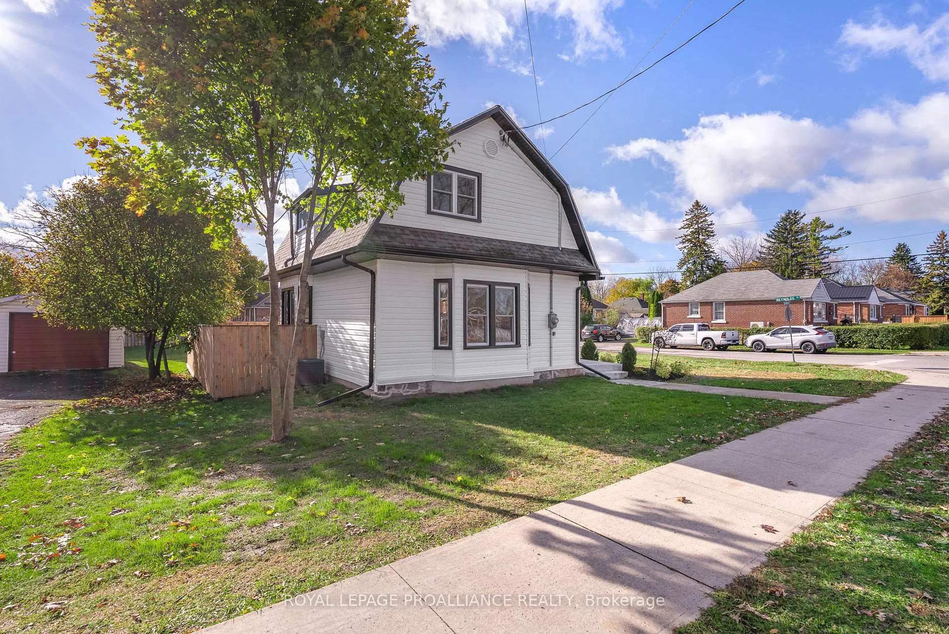 Photo 2 of 97 Donald Street S, Belleville, Belleville Ward — HOMEH