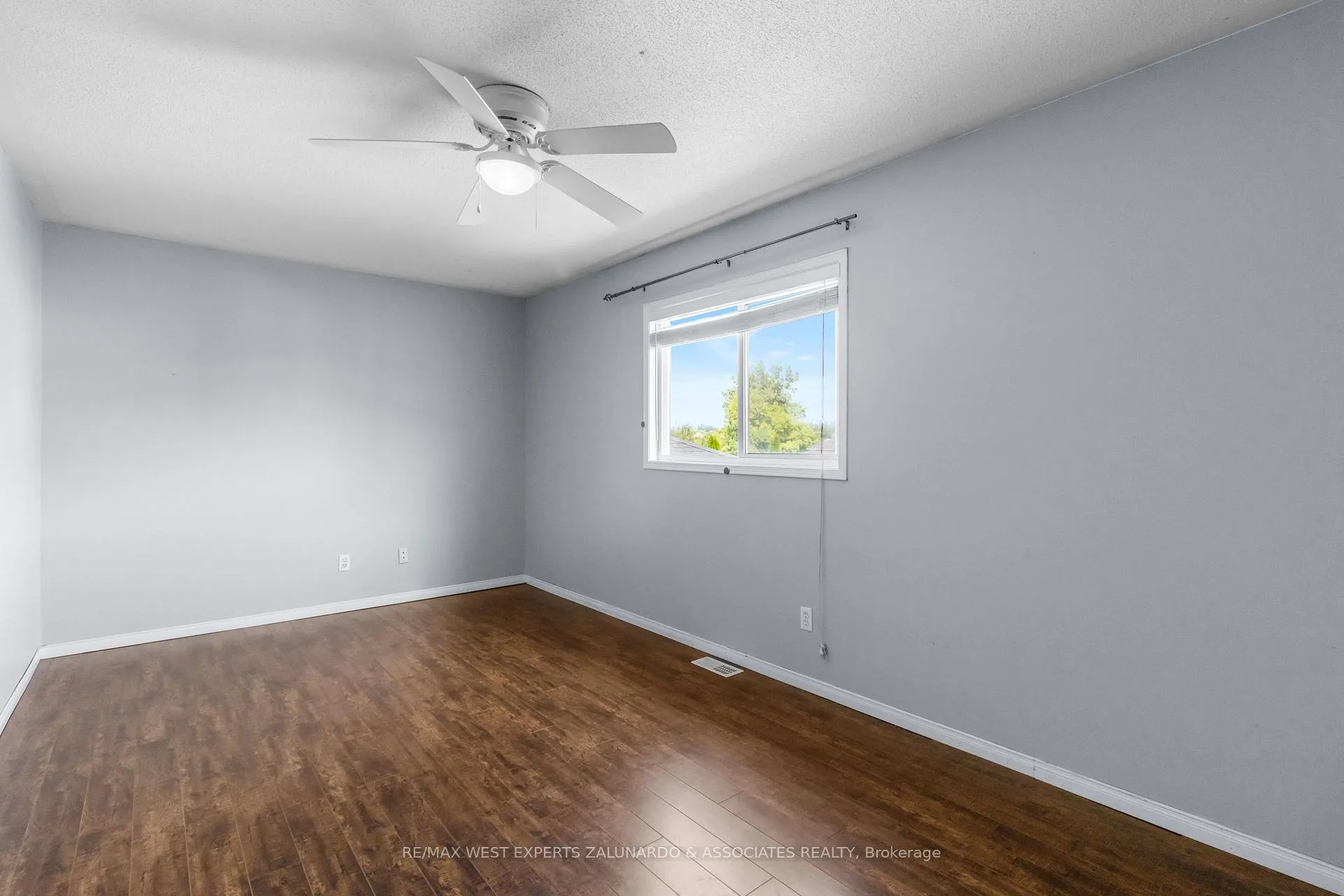 Photo 19 of 20 Truax Crescent, Essa, Angus — HOMEH