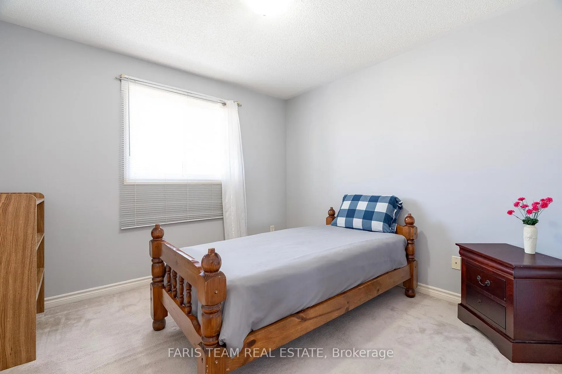 Photo 18 of 67 Kenwell Crescent, Barrie, Holly — HOMEH