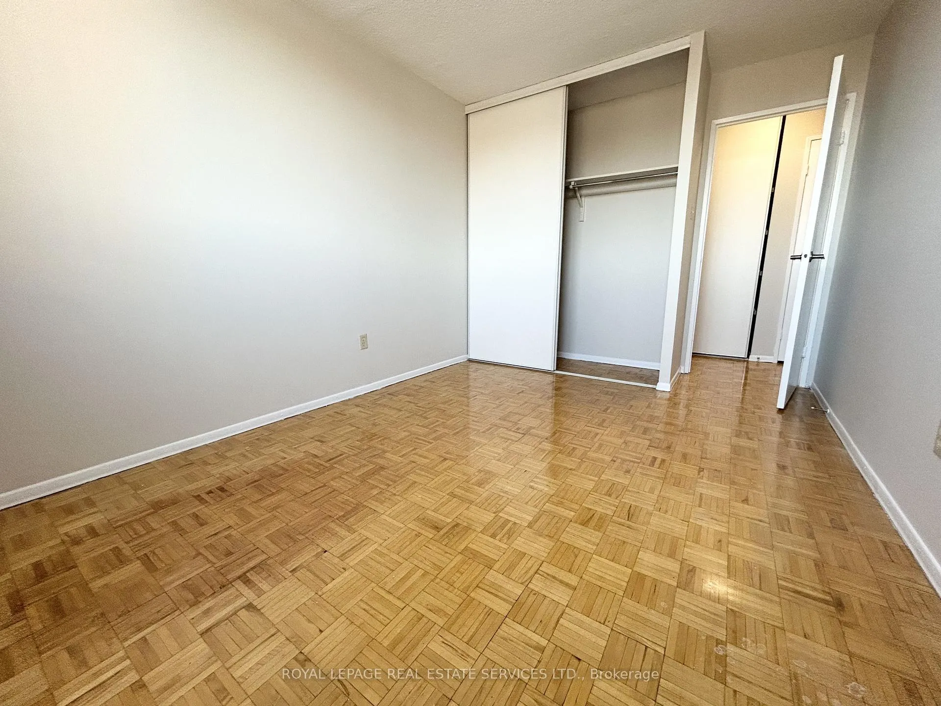 Photo 12 of Unit 702, 60 Park Avenue, Halton Hills, Georgetown — HOMEH