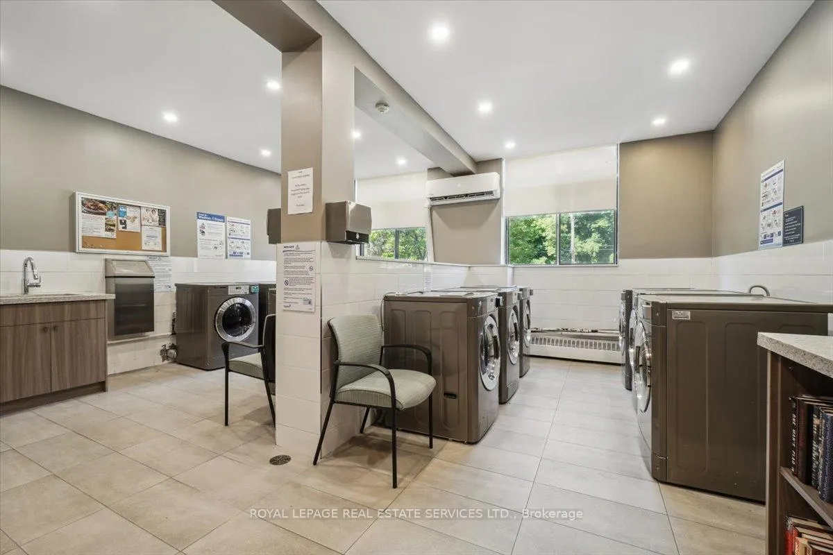 Photo 13 of Unit 702, 60 Park Avenue, Halton Hills, Georgetown — HOMEH