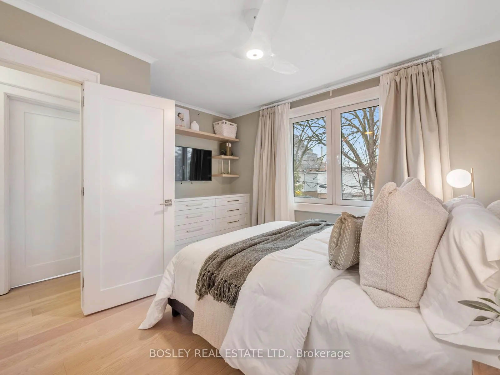 Photo 19 of 51 Beck Avenue, Toronto, East End-Danforth — HOMEH
