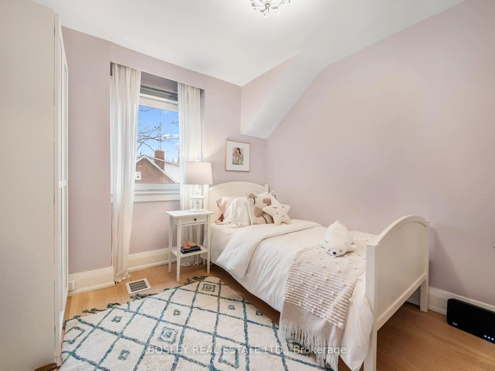 Photo 22 of 51 Beck Avenue, Toronto, East End-Danforth — HOMEH