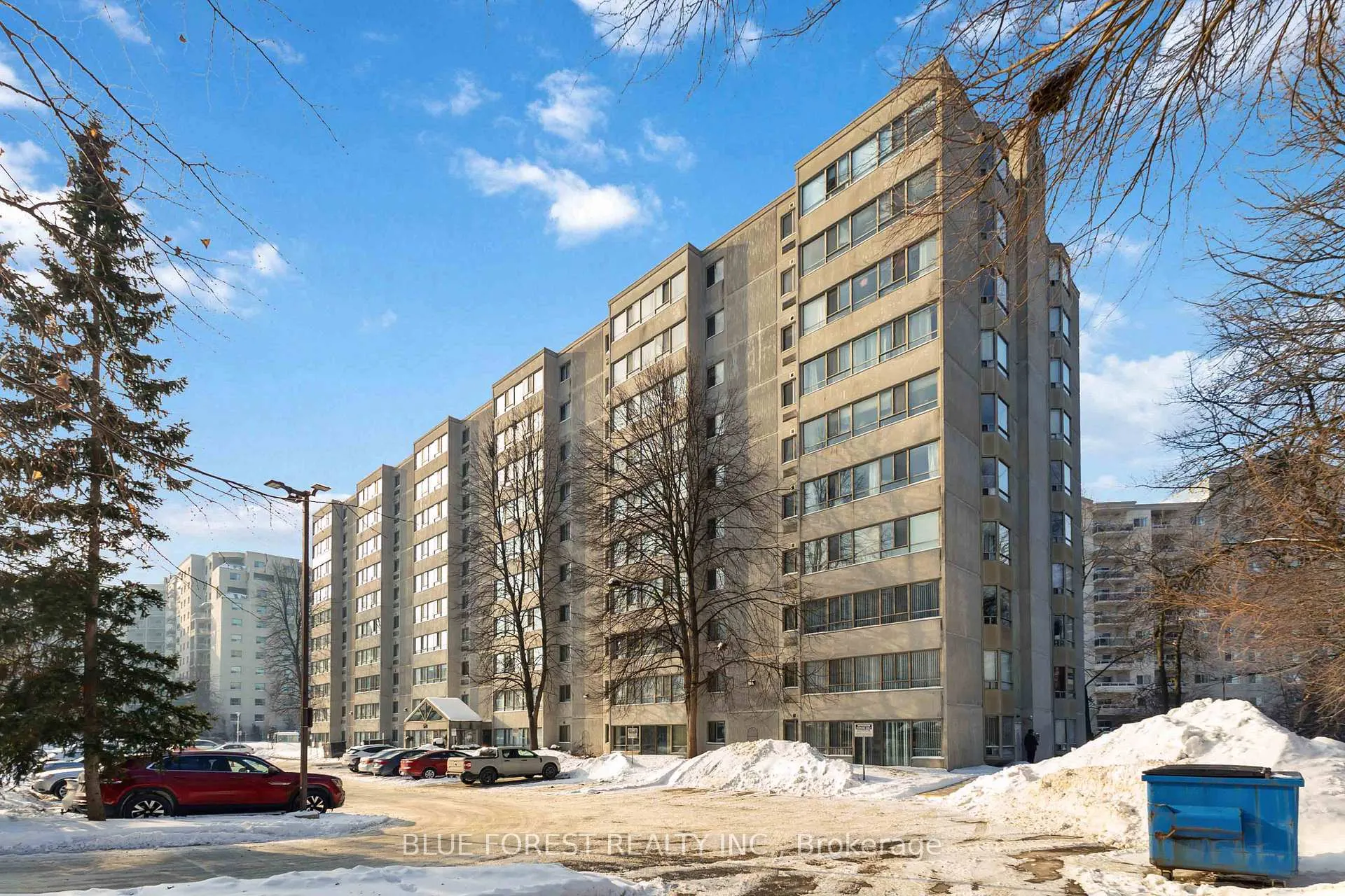 Front of Unit 510, 570 Proudfoot Lane