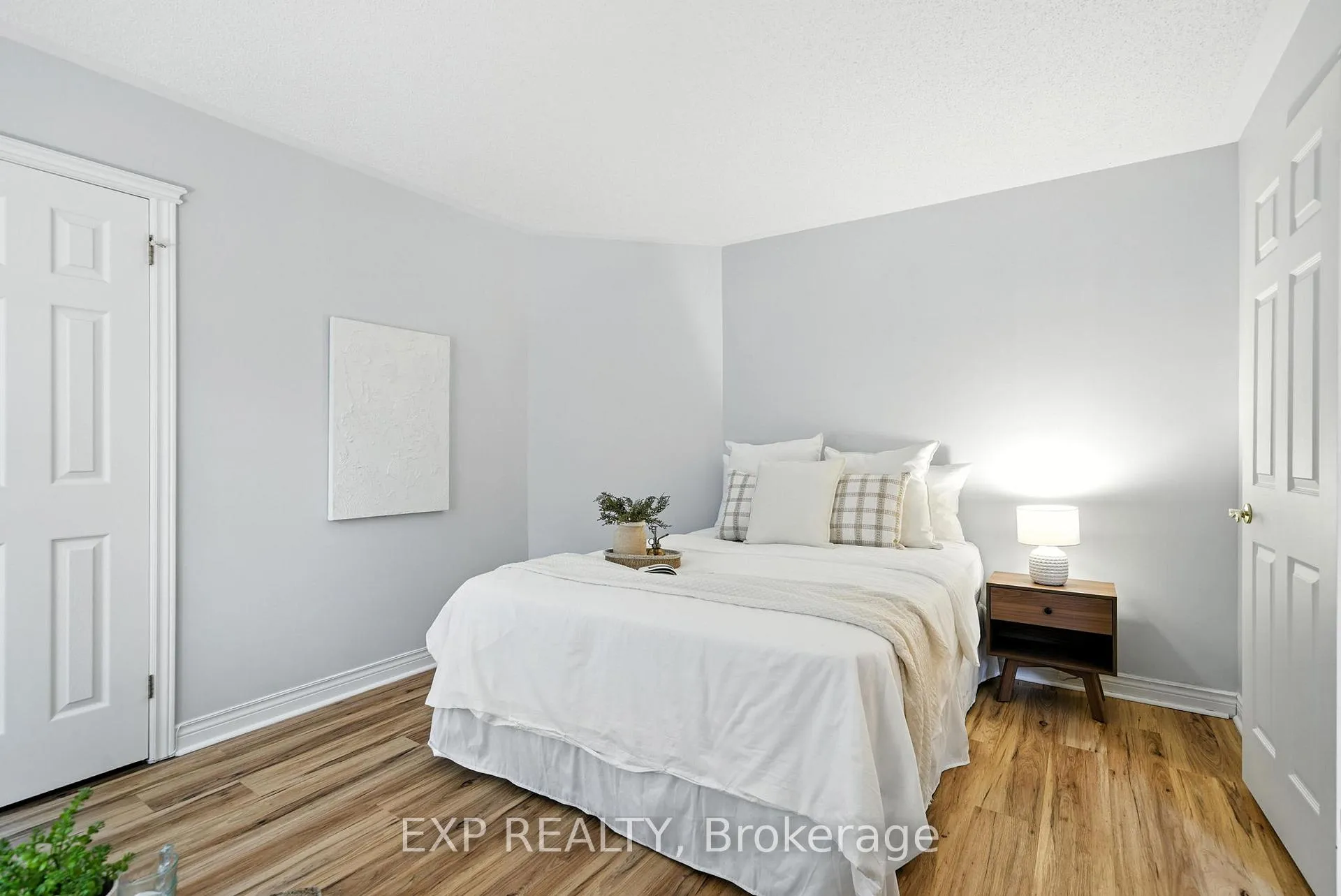 Photo 17 of Unit 511, 245 Elgin Street W, Cobourg — HOMEH