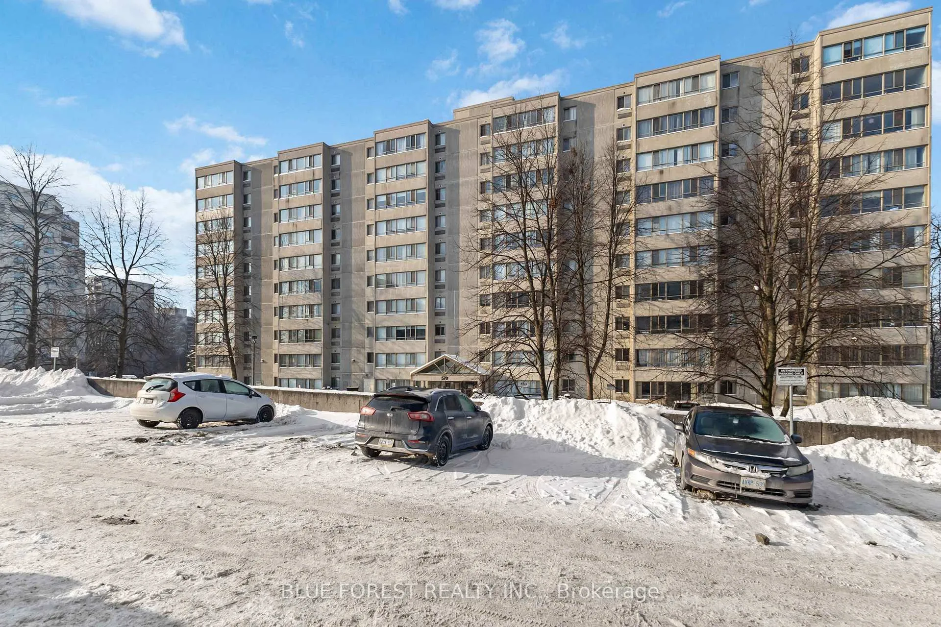 Front of Unit 510, 570 Proudfoot Lane