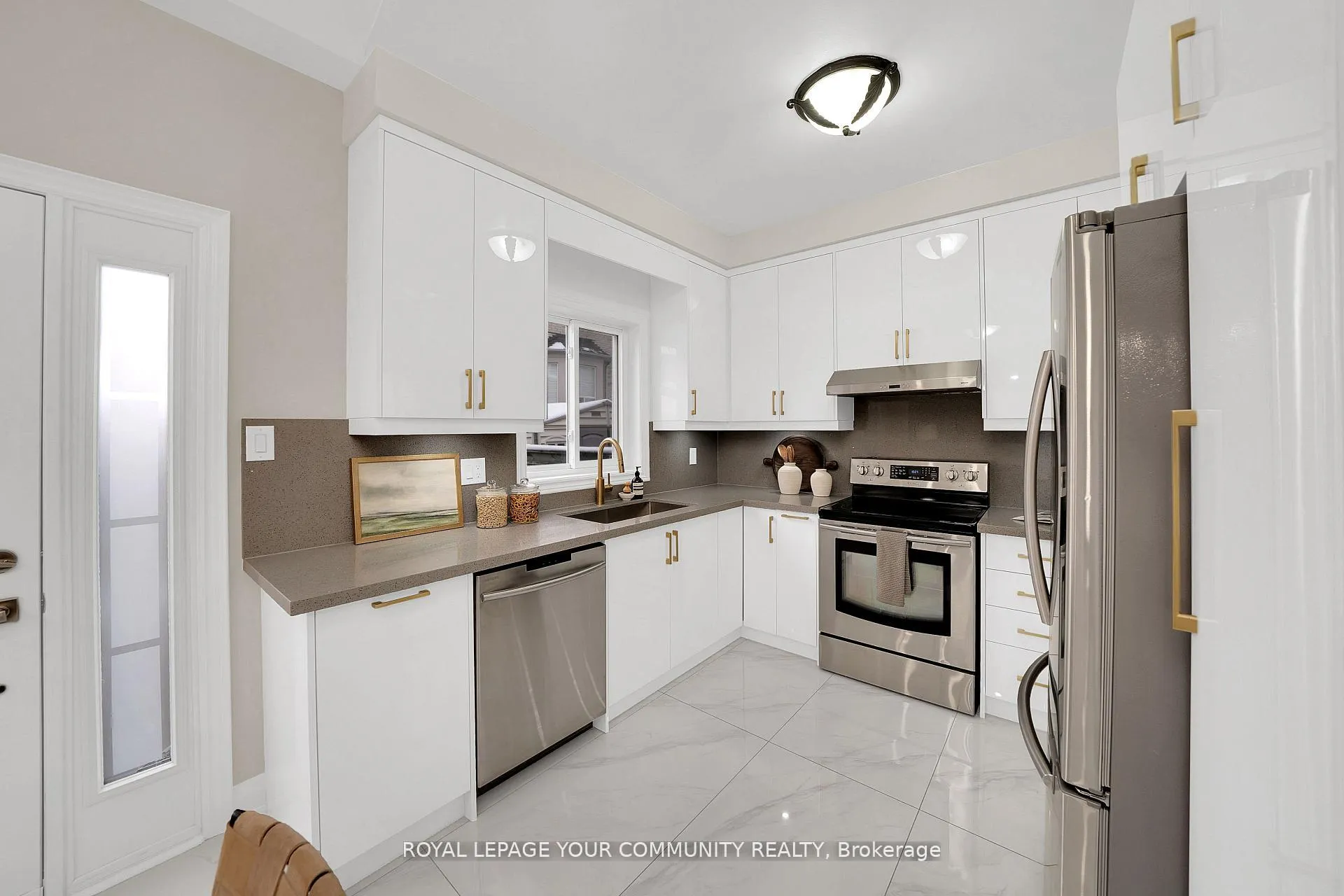 Photo 19 of 47 Thicket Trail, Vaughan, Vellore Village — HOMEH